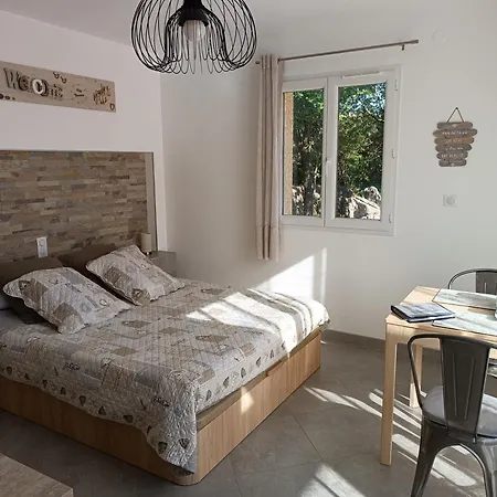 Apartment Domaine Chante-cevennes Saint-Martin-de-Londres
